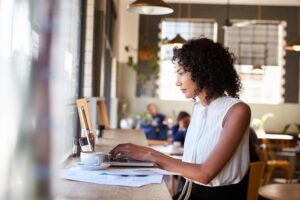 Anywhere office: como realizar a gestão de viagens corporativas?