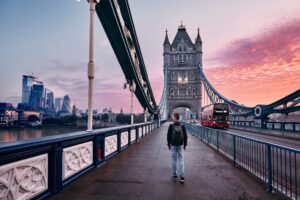 Novas regras para viagem a Europa e ao Reino Unido 2025