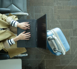 Viagem a trabalho final de semana: o que você precisa saber