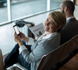 Como-usar-inteligencia-preditiva-para-evitar-picos-de-custos-em-viagens-de-negocios